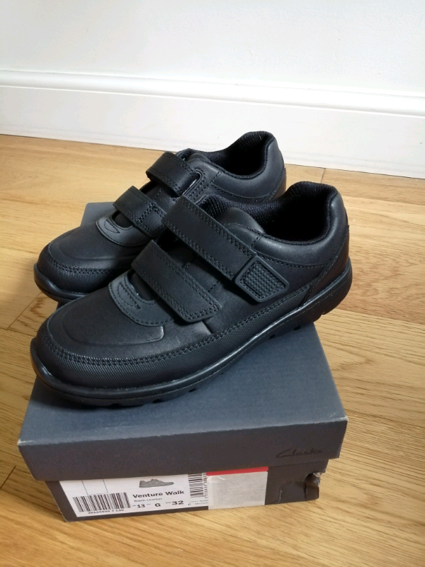 clarks venture walk shoes